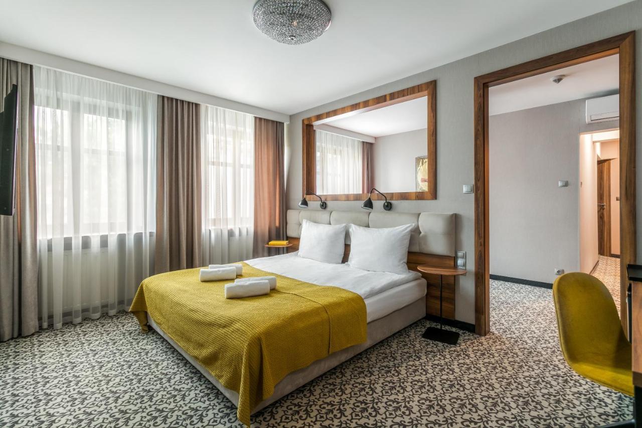 No.23 Premium Aparthotel Krasków Εξωτερικό φωτογραφία